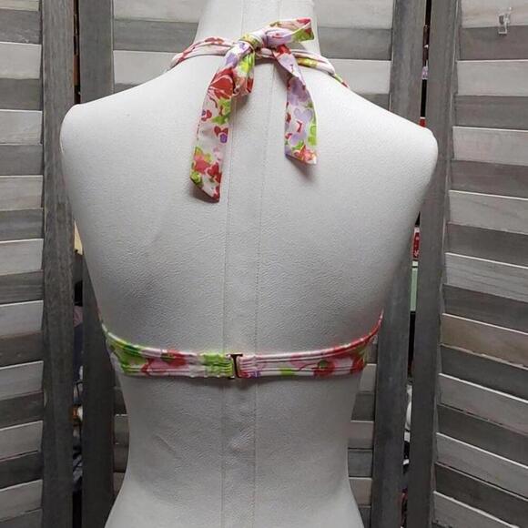 Halter Center Front Ring Bralette Bikini Top | Shade & Shore | Medium (8/10) - Picture 5 of 9